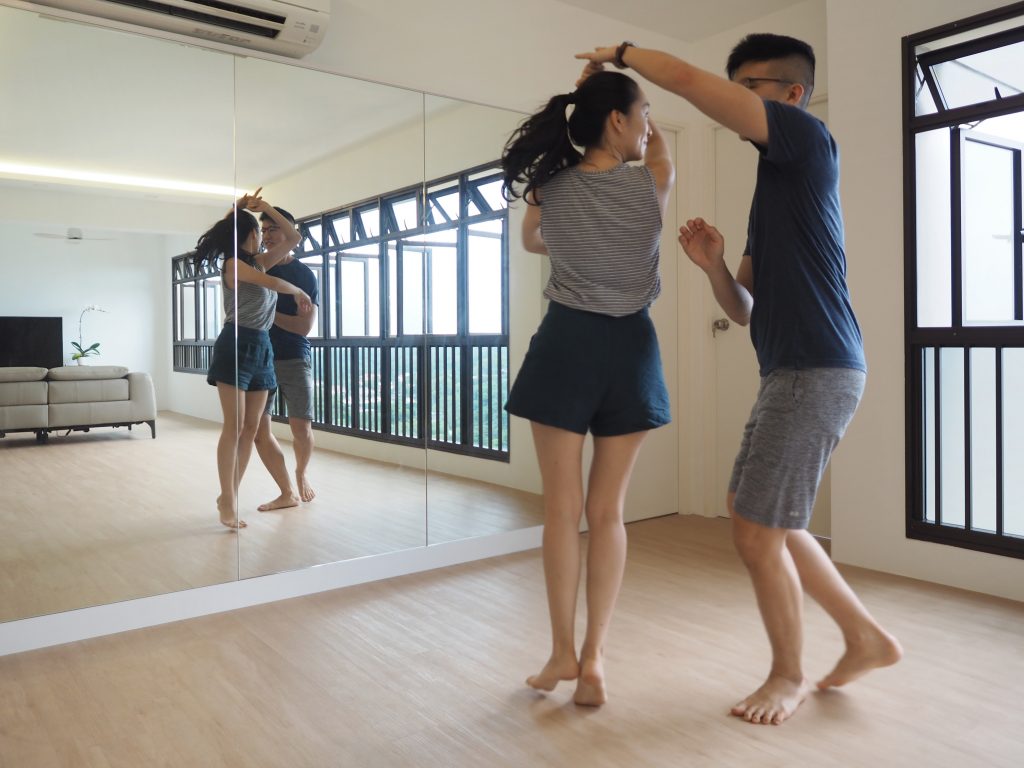 hdb mirror dance