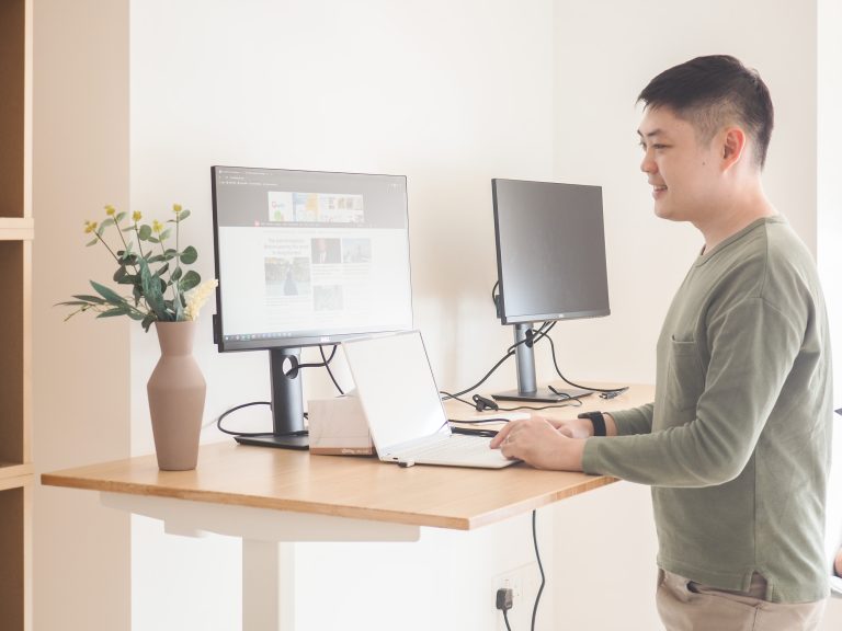 singapore standing desk