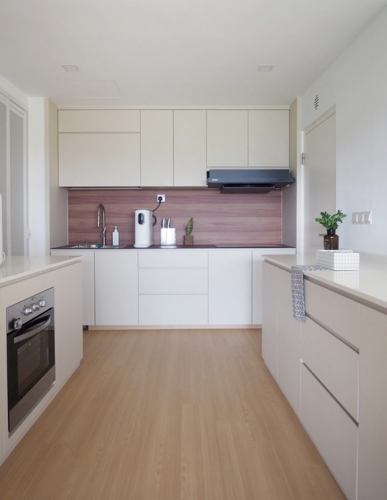 kompacplus backing kitchen singapore condo